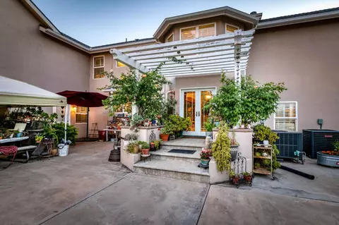 Exterior - 8584 N Madsen Ave, Clovis, CA 93619 photo 30 of 34