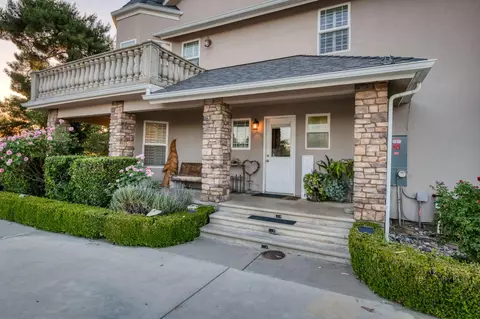 Exterior - 8584 N Madsen Ave, Clovis, CA 93619 photo 8 of 34