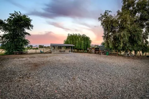 Exterior - 8584 N Madsen Ave, Clovis, CA 93619 photo 23 of 34