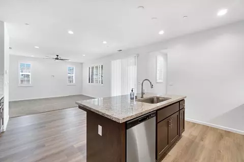 Living - 770 S Argyle Ave, Fowler, CA 93625 photo 2 of 4