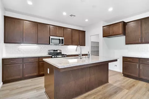 Kitchen - 770 S Argyle Ave, Fowler, CA 93625 photo 2 of 6