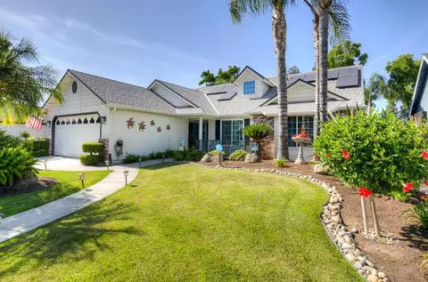 1854 E Brandywine Ln, Fresno, CA 93720