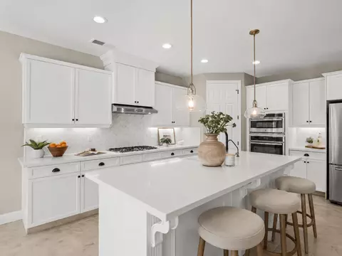 Kitchen - 1970 N Langley, Clovis, CA 93619 photo 2 of 7