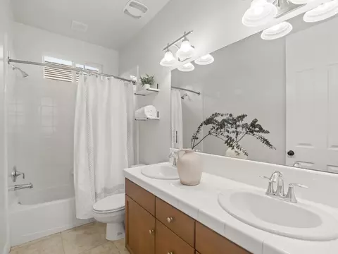 Bath - 1970 N Langley, Clovis, CA 93619 photo 4 of 7