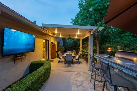 Exterior - 1978 Gibson Ave, Clovis, CA 93611 photo 15 of 30