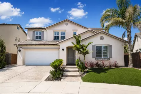 3488 Lincoln Ave, Clovis, CA 93619