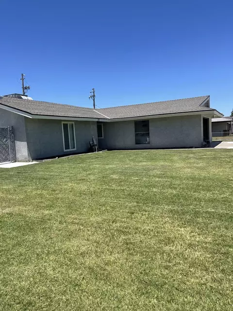 Exterior - 35 Linda Ln, Lemoore, CA 93245 photo 3 of 3