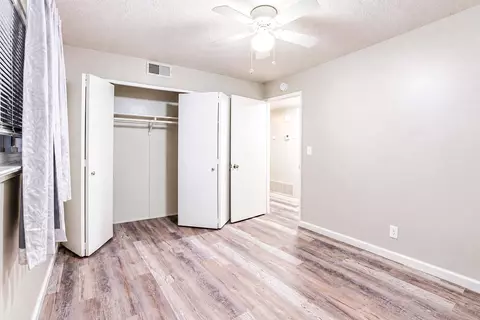 Bedroom - 35 Linda Ln, Lemoore, CA 93245 photo 5 of 5