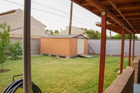 Exterior - 35 Linda Ln, Lemoore, CA 93245 photo 3 of 6