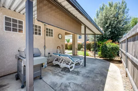 Exterior - 2330 Deauville Cir, Clovis, CA 93619 photo 13 of 15