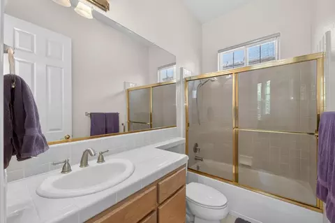Bath - 2330 Deauville Cir, Clovis, CA 93619 photo 1 of 6