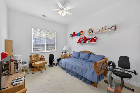 Bedroom - 2330 Deauville Cir, Clovis, CA 93619 photo 3 of 6