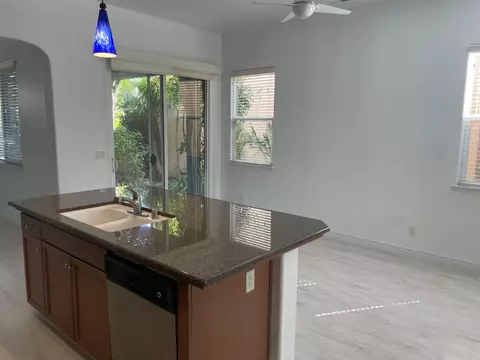 Living - 3724 Heritage Ln, Clovis, CA 93619 photo 4 of 5