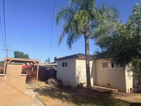 Exterior - 2203 Dennis Dr, Selma, CA 93662 photo 5 of 5