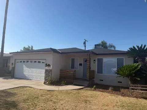 Exterior - 2203 Dennis Dr, Selma, CA 93662 photo 2 of 5
