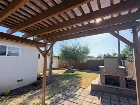 Exterior - 2203 Dennis Dr, Selma, CA 93662 photo 3 of 5