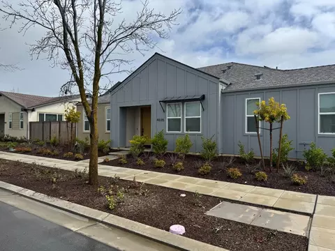 Exterior - 4035 Braden, Madera, CA 93636 photo 2 of 9