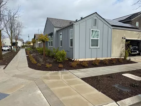 Exterior - 4035 Braden, Madera, CA 93636 photo 4 of 9