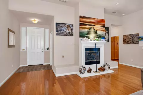Entry Way - 7090 Emerald St, Chowchilla, CA 93610 photo 1 of 2