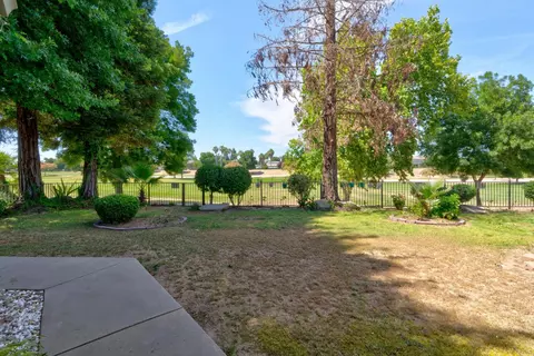 Exterior - 7090 Emerald St, Chowchilla, CA 93610 photo 4 of 18