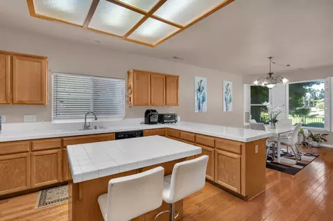 Kitchen - 7090 Emerald St, Chowchilla, CA 93610 photo 1 of 5