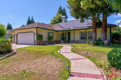 Exterior - 7090 Emerald St, Chowchilla, CA 93610 photo 2 of 18