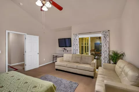 Bedroom - 7090 Emerald St, Chowchilla, CA 93610 photo 4 of 7