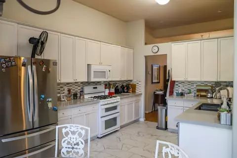 Kitchen - 1984 Rialto Ct, Clovis, CA 93611 photo 1 of 3