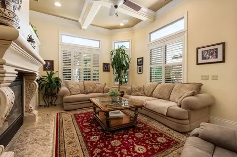 Living - 1823 Decatur Ave, Clovis, CA 93611 photo 6 of 7