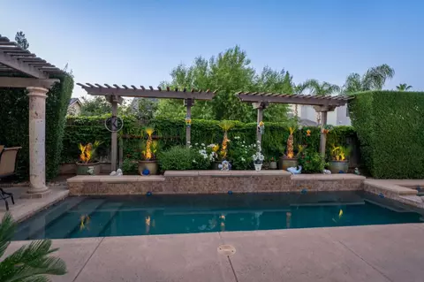Exterior - 1823 Decatur Ave, Clovis, CA 93611 photo 7 of 22
