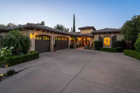 Exterior - 1823 Decatur Ave, Clovis, CA 93611 photo 3 of 22
