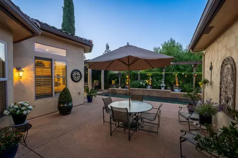 Exterior - 1823 Decatur Ave, Clovis, CA 93611 photo 14 of 22