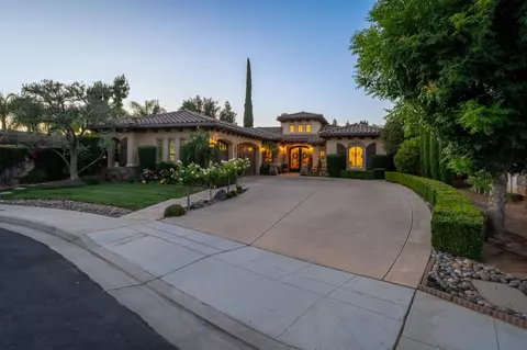 Exterior - 1823 Decatur Ave, Clovis, CA 93611 photo 2 of 22