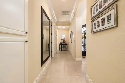 Entry Way - 1823 Decatur Ave, Clovis, CA 93611 photo 6 of 6