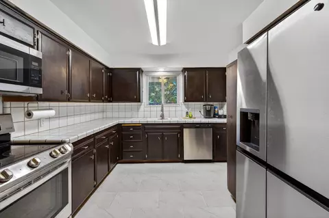 Kitchen - 692 W Gettysburg Ave, Clovis, CA 93612 photo 1 of 1