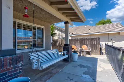Exterior - 2512 Keats Ave, Clovis, CA 93611 photo 6 of 16