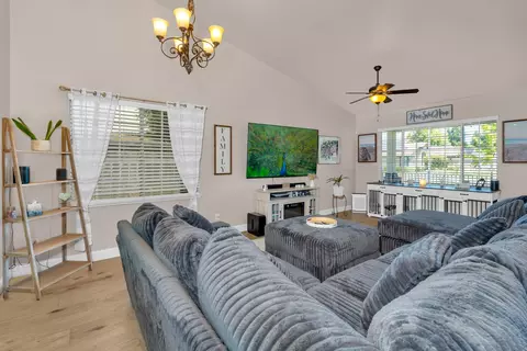 Living - 2512 Keats Ave, Clovis, CA 93611 photo 1 of 3