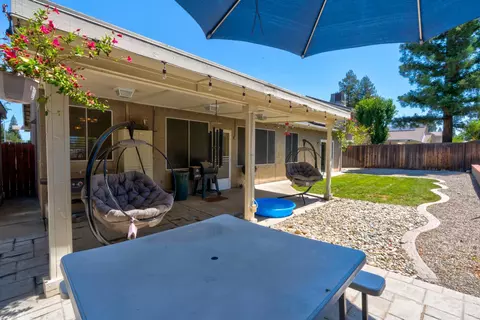 Exterior - 2512 Keats Ave, Clovis, CA 93611 photo 9 of 16