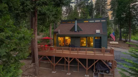 39873 Little Shuteye Ln, Shaver Lake, CA 93664