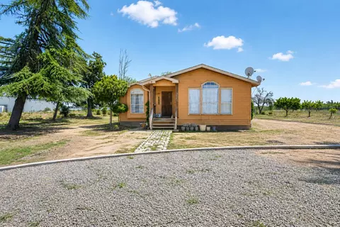 3512 S Blythe Ave, Fresno, CA 93706