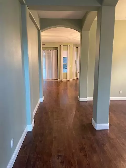 Entry Way - 3320 Hanson Ave, Clovis, CA 93611 photo 2 of 2