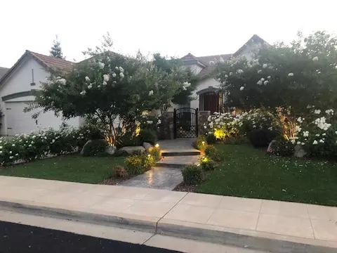 3320 Hanson Ave, Clovis, CA 93611
