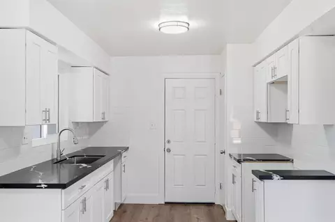 Entry Way - 4619 E Dwight Way, Fresno, CA 93702 photo 1 of 1