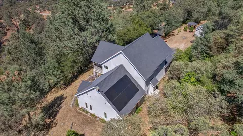 28945 Bonneyview Rd, Tollhouse, CA 93667