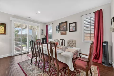 Dining - 1056 Lindsay Ln, Clovis, CA 93619 photo 1 of 1