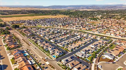 View/Area - 1056 Lindsay Ln, Clovis, CA 93619 photo 3 of 3