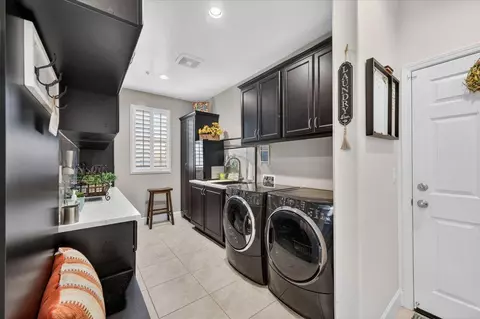 Other - 1056 Lindsay Ln, Clovis, CA 93619 photo 6 of 7