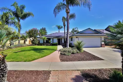 5823 E Washington Ave, Fresno, CA 93727
