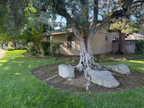 4619 N Emerson Ave, Fresno, CA 93722