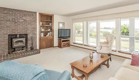 Living - 14404 Killarney Dr, Madera, CA 93636 photo 4 of 4